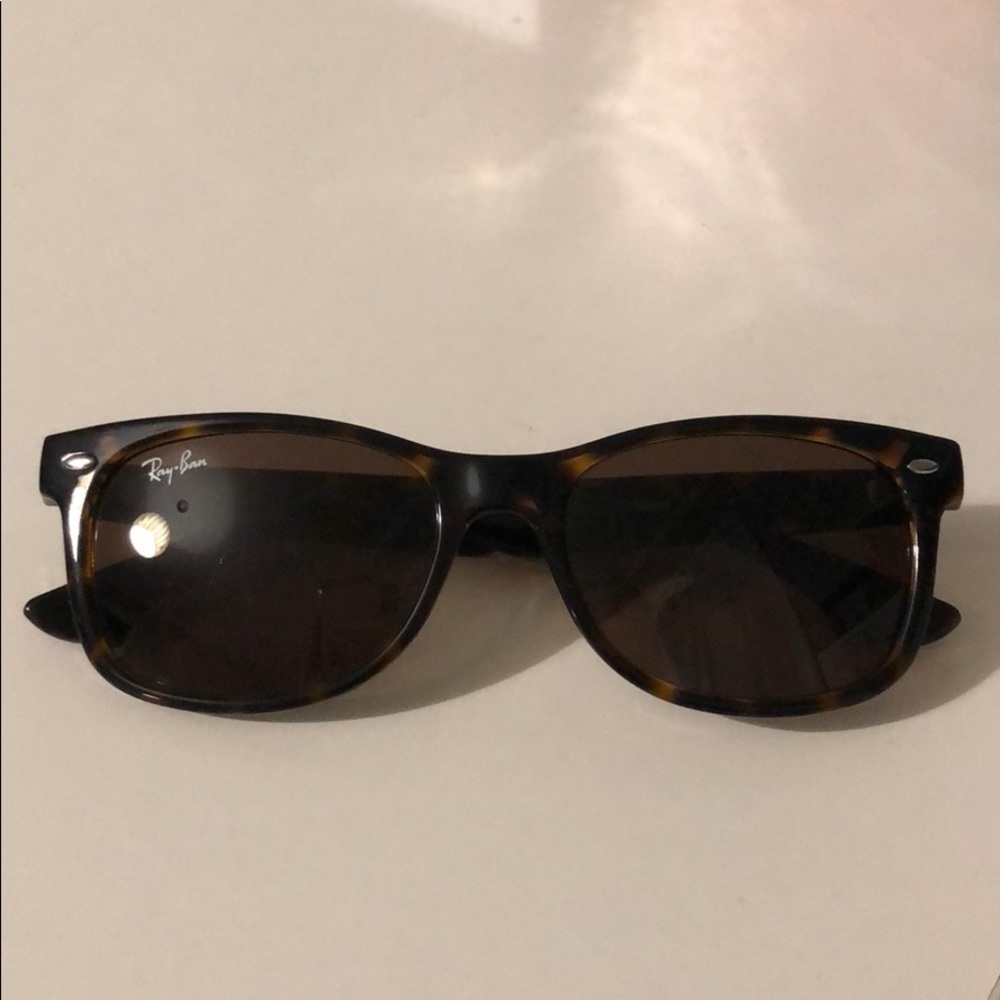 RAY BANS
